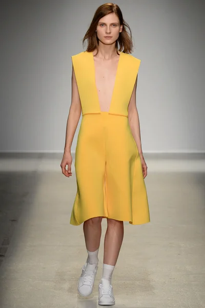 Look 22